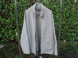 golfino in pile grigio