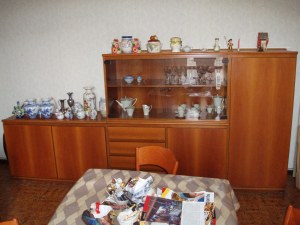 sala bassa in noce chiaro