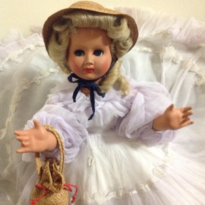 bambola bionda anni 50