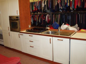 cucina linea 300+90 cm bianca e marrone