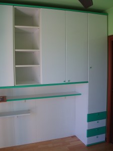 armadio ponte bianco e verde