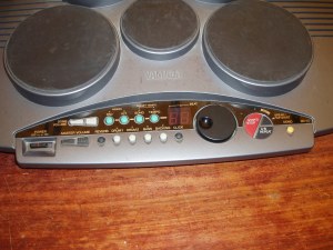 particolare comandi batteria yamaha dd50