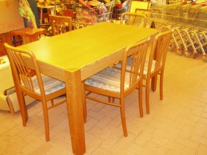 tavolo con 4 sedie