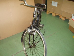 bianchi nera vista frontale