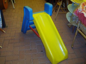 scivolo chicco gialloe blu