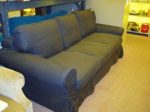 divano letto matrimoniale in tessuto nero