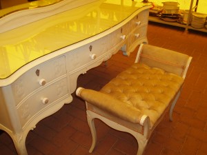 mobile trucco particolare dello sgabello