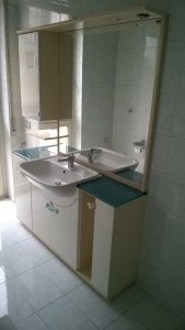 mobile bagno con marmo verde