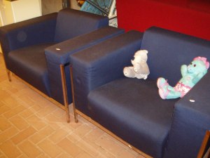 coppia poltrone blu in ferro e tessuto anni 70